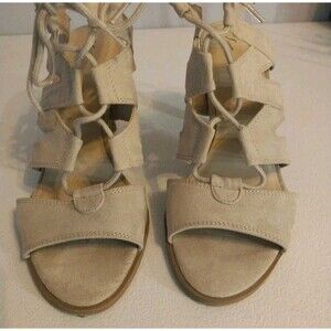 Simply Vera Vera Wang Taupe Lace Up Strappy Heels 9M Open Toe Sandals